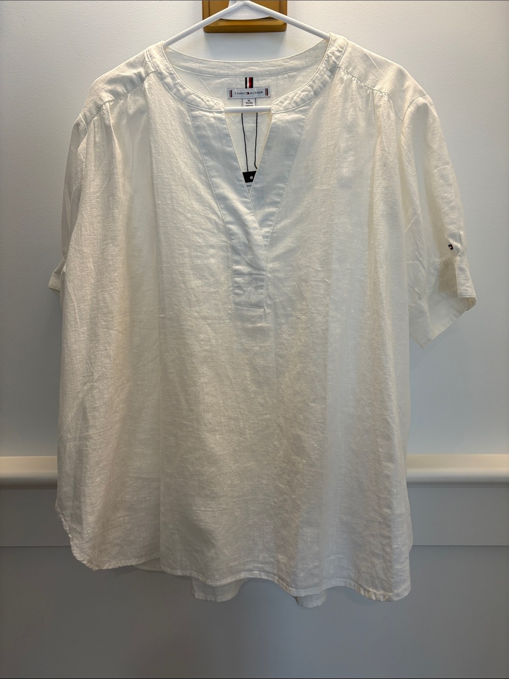 Tommy Hilfiger White  V-Neck pop over Blend Tunic Top XL NWT